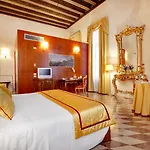 دونا بالاس