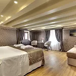 دونا بالاس 4*