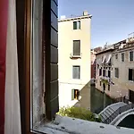 دونا بالاس