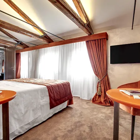 Dona Palace 4* Venedig