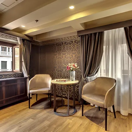 Dona Palace Hotell