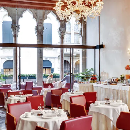 Dona Palace Hotell