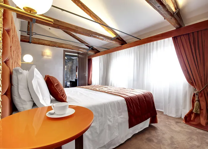 Dona Palace 4* Velence