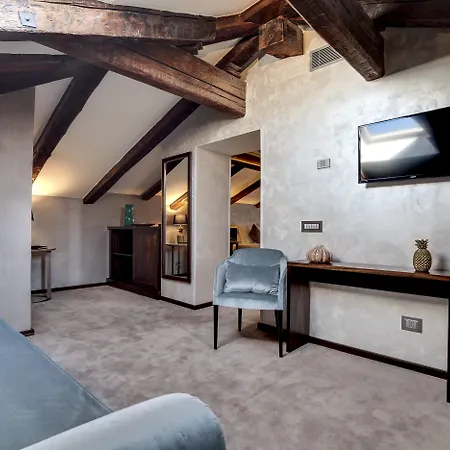 Dona Palace 4* Венеция