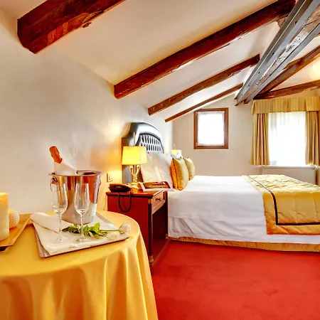 Dona Palace Hotel Venetië