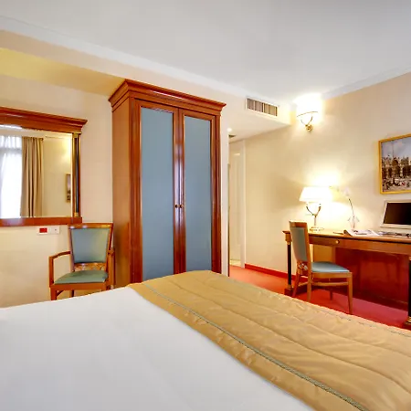 Dona Palace Отель