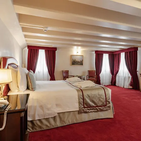 Dona Palace Отель 4*