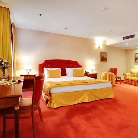 Dona Palace Отель 4*