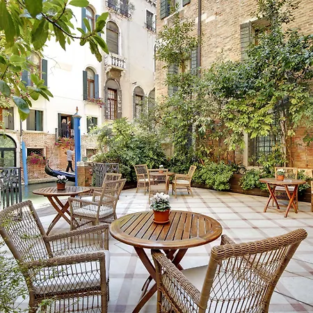 Szálloda Dona Palace 4*