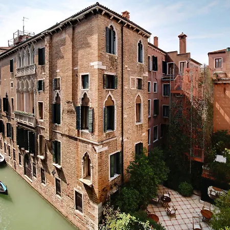 Szálloda Dona Palace 4*