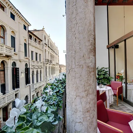 Отель Dona Palace