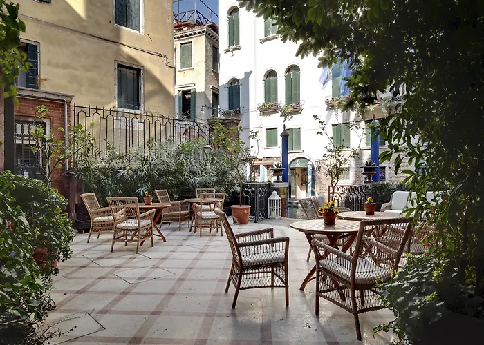 Dona Palace Hotel 4*