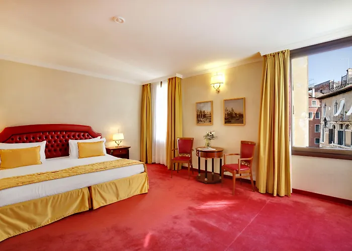 Отель Dona Palace