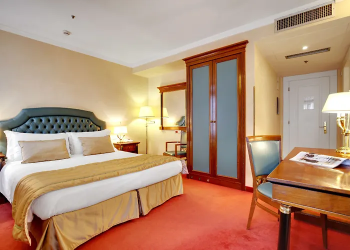 Dona Palace 4*