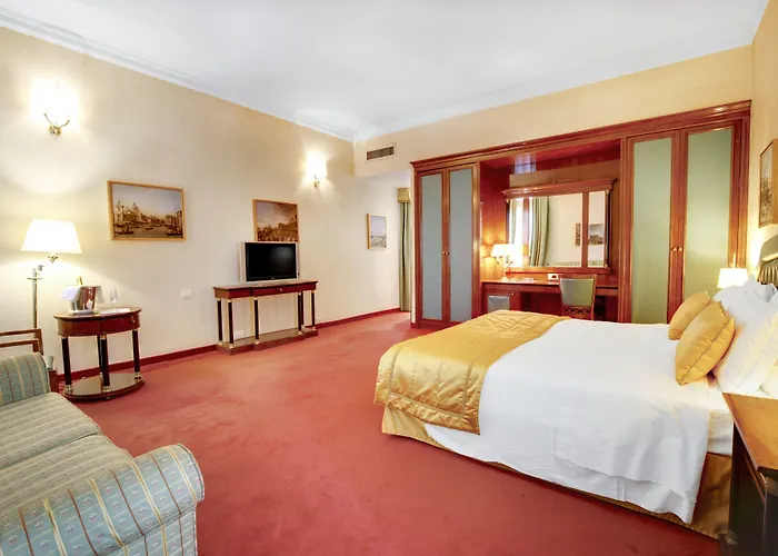 Dona Palace מלון 4*