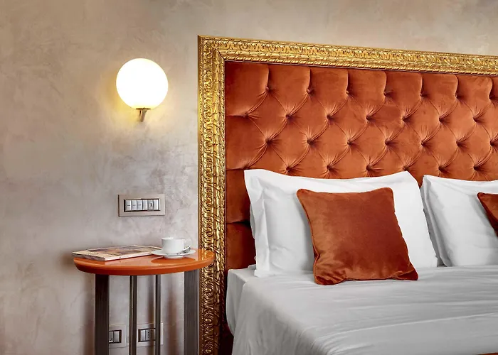 ドナ パレス 4* ヴェネツィア